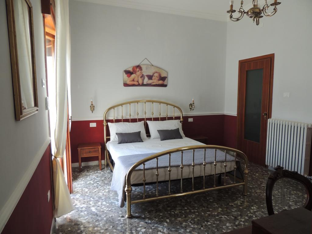 Apartamento Oleandro E Glicine Lecce Habitación foto
