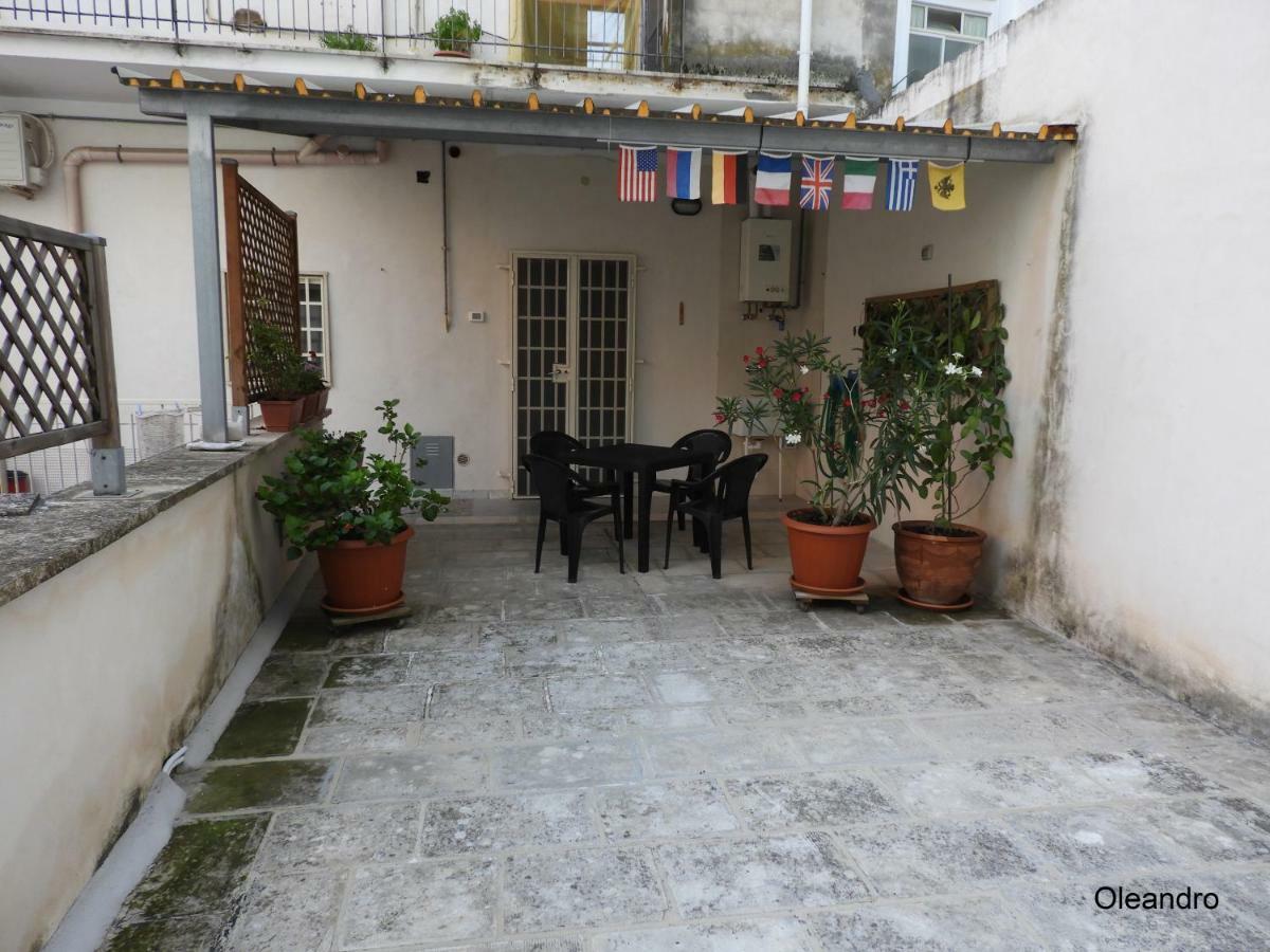 Apartamento Oleandro E Glicine Lecce Exterior foto
